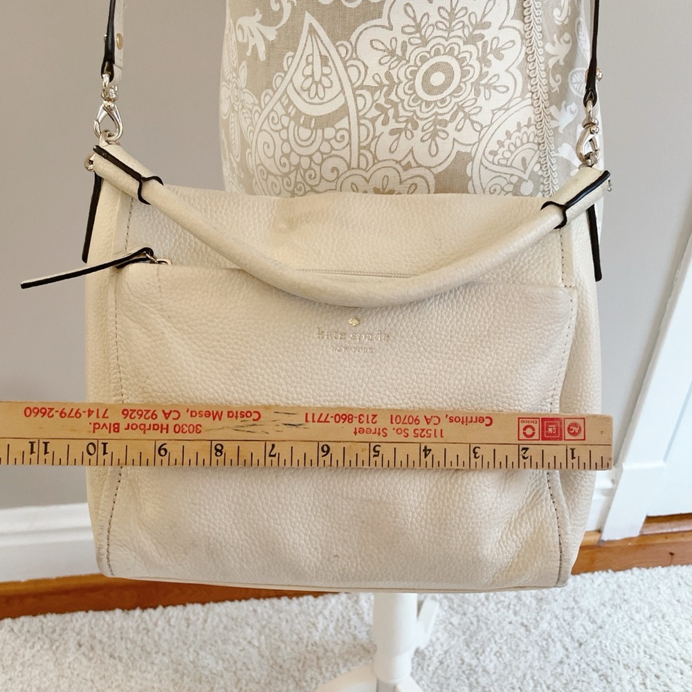 Kate Spade Cobble Hill Finley New York Pebbled Leather Crossbody – Off-White - Picture 9 of 11